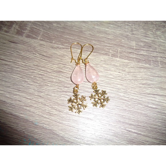 Snowflake Rose Quartz Teardrop earrings - Picture 5 of 5